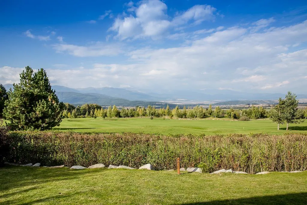 Private Villa In Pirin Golf Bansko Vakantiehuis